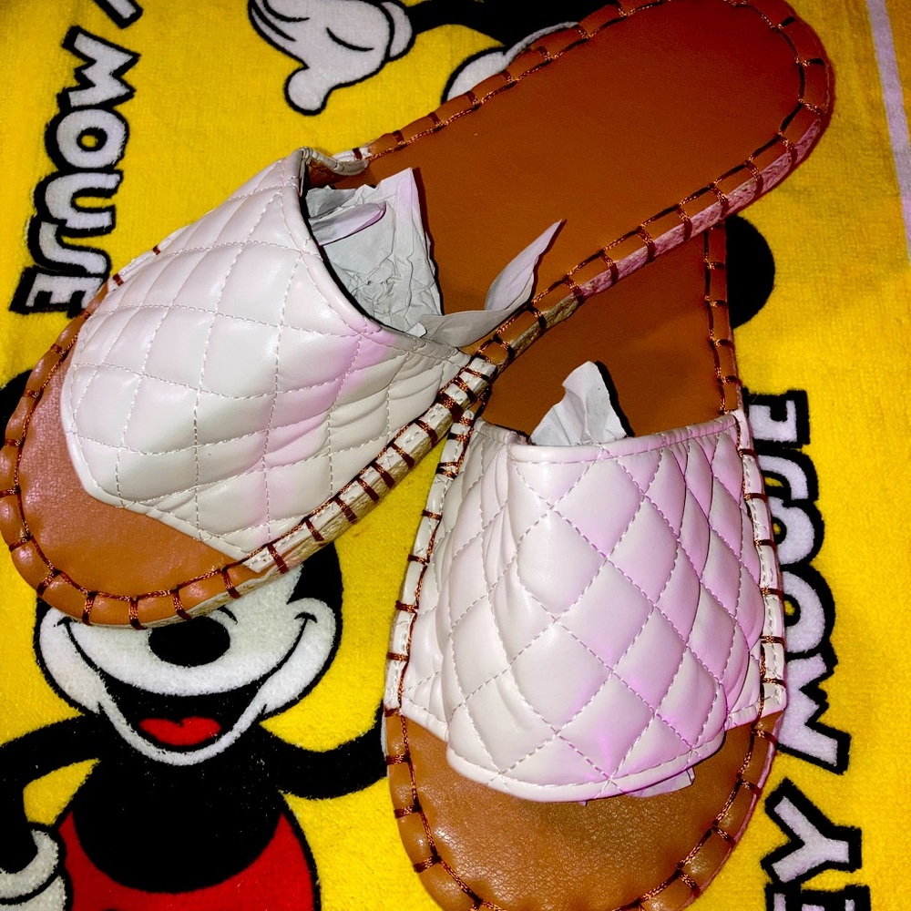 Brand New Women Flats🫶🏾❤️
